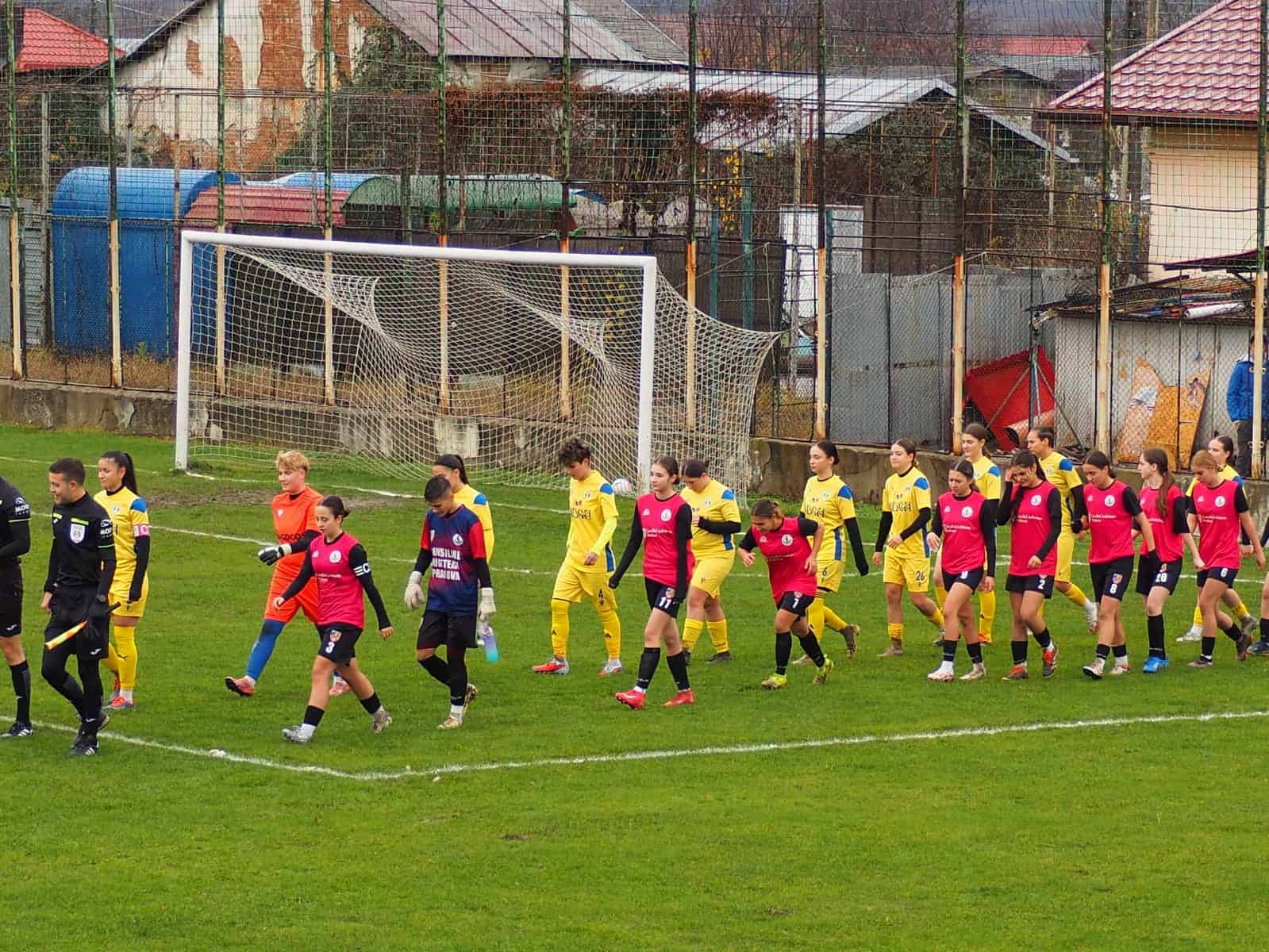 Suspendări drastice pentru echipa de fotbal feminin Prahova Ploiești Suspendări drastice pentru echipa de fotbal feminin Prahova Ploiești
