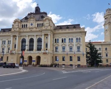 Achiziție de mobilă de 5 milioane de euro la Primăria Oradea. Printre furnizori, compania controlată de apropiatul lui Ilie Bolojan