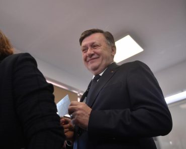 Crin Antonescu îl atacă pe Ilie Bolojan: „E userist de bunăvoie și cu plăcere”