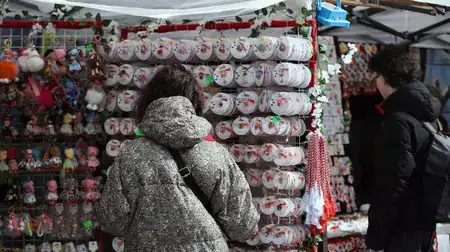 Cât costă mărțișoarele la tarabele din Ploiești. Cele mai scumpe ajung la 60 lei