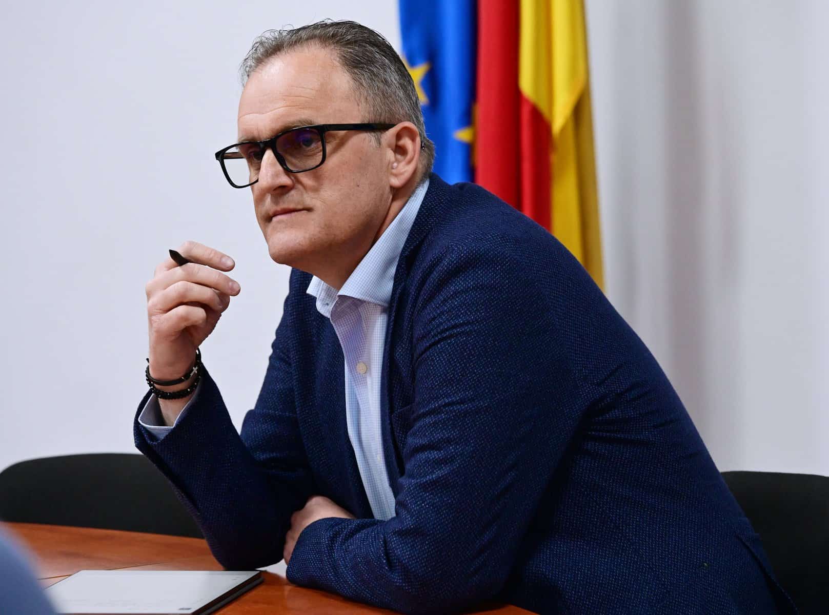 Investițiile trec pe primul loc: Virgil Nanu (CJ Prahova) a tăiat din bugetele de consum ale instituțiilor subordonate pentru a susține marile șantiere