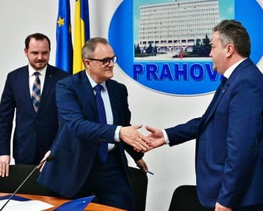 VIDEO: Medicul Sebastian Toma a semnat contractul de manager al Spitalului Județean în prezența ministrului Sănătății