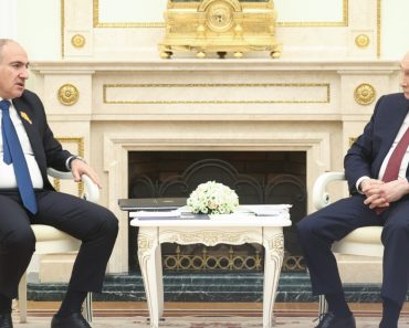 Putin îi spune premierului Armeniei că aderarea la UE e „imposibilă” și cere ca partide „proruse” să candideze la alegeri