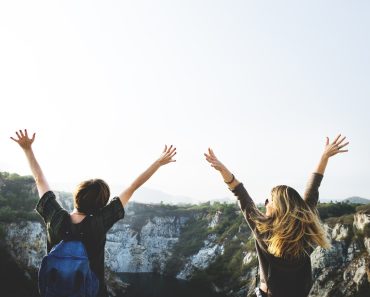 Patru zodii care își schimbă destinul după Vinerea Mare. Urmează o perioadă de transformări importante pentru acești nativi