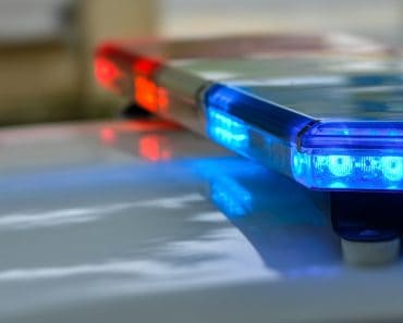 Momentul în care o profesoară din Iași sare dintr-o mașină de ride-sharing în mers. Șoferul a filmat totul