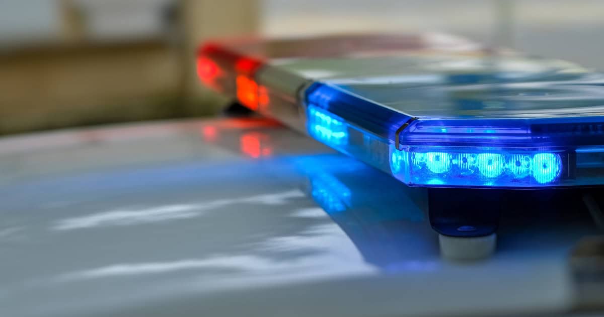 Momentul în care o profesoară din Iași sare dintr-o mașină de ride-sharing în mers. Șoferul a filmat totul