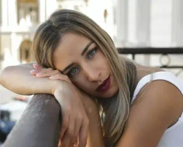 Ieri suflete pereche, astăzi complet străini. Care este cea mai dureroasă parte a unei despărțiri