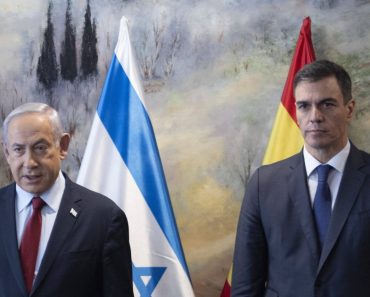 Netanyahu acuză Spania de „ostilitate” și o exclude din mecanismul de supraveghere a armistiţiului în Fâşia Gaza