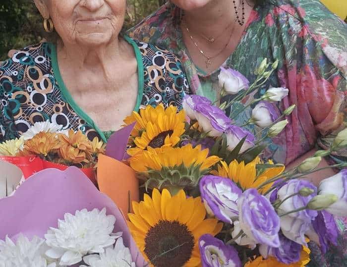 Cântăreață de muzică populară, în doliu. I-a murit soacra în Vinerea Mare