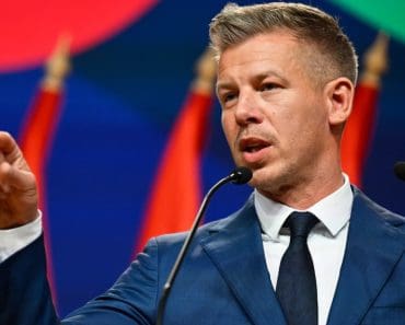 Magyar afirmă că a cere Ucrainei să cedeze teritorii este un lucru „nedemn”: „Dacă Rusia ar ataca Ungaria, ce județ maghiar ar ceda?”