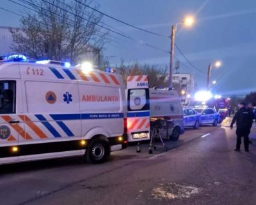 Incendiu puternic în Constanța! Arde un bloc întreg! S-a activat planul roșu de intervenție