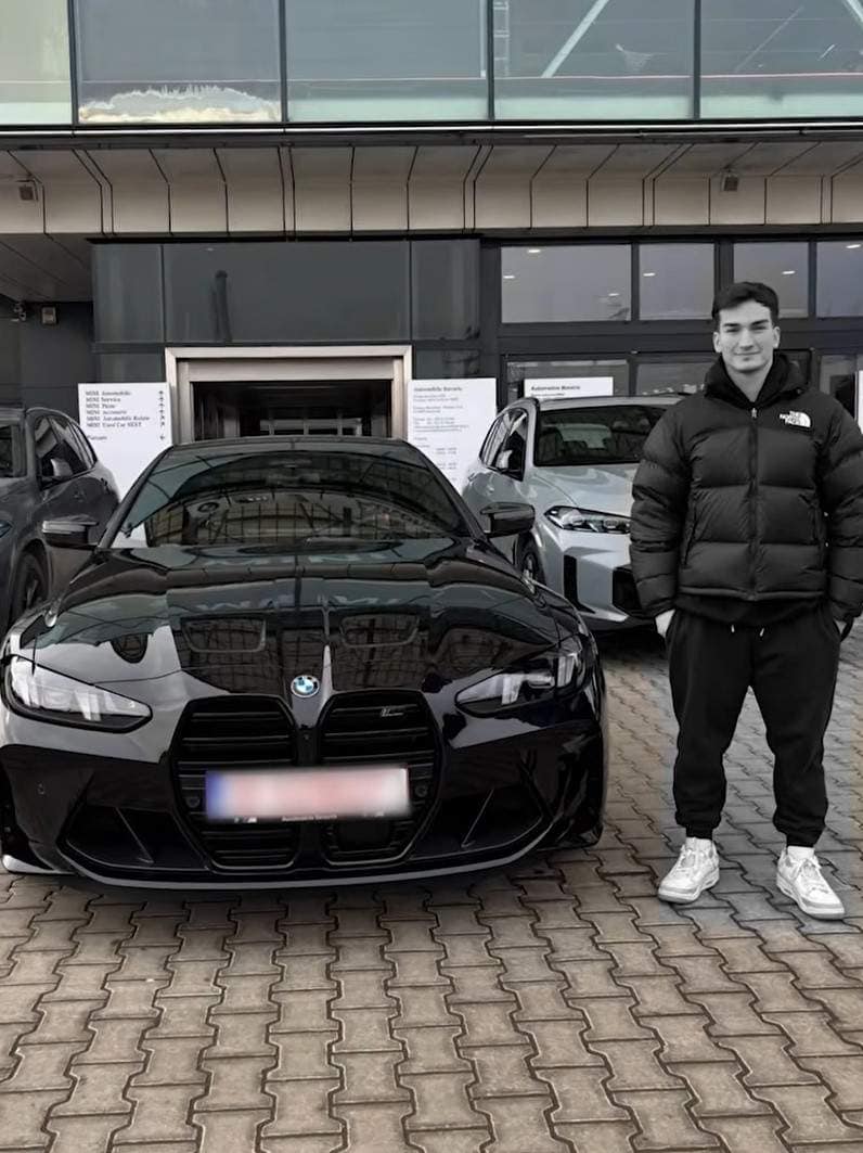 Primele imagini de la înmormântarea lui Mihai, tânărul de 20 de ani mort în accidentul cumplit din pădurea Snagov