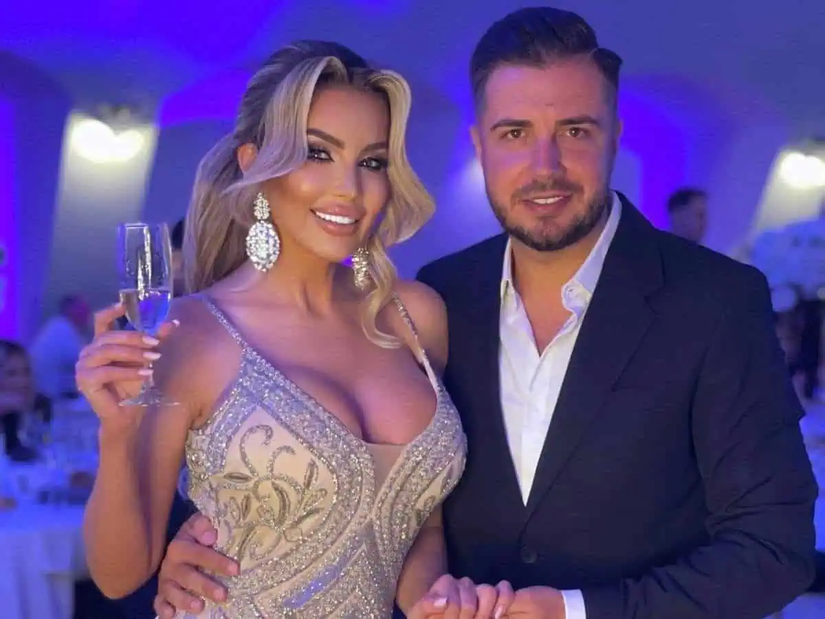 Roxana Vașniuc și soțul ei au anunțat divorțul. Ce declarații au făcut cei doi foști parteneri: „Sinceritatea s-a pierdut”