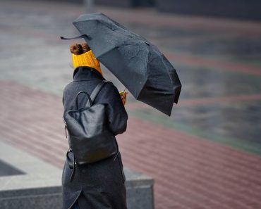 Vremea se schimbă radical în România. Un ciclon va traversa țara mâine, urmat de o masă de aer polar. Prognoza meteo pentru a doua parte a lunii aprilie