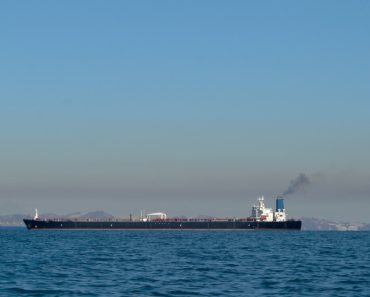 „Poarta petrolului”, redeschisă. Reacția lui Donald Trump după ce Iranul a anunțat că relaxează accesul în Strâmtoarea Ormuz