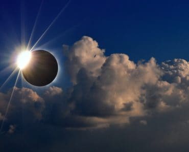 Eclipsa totală de Soare din 2026, vizibilă și din România. Când are loc fenomenul astronomic al anului