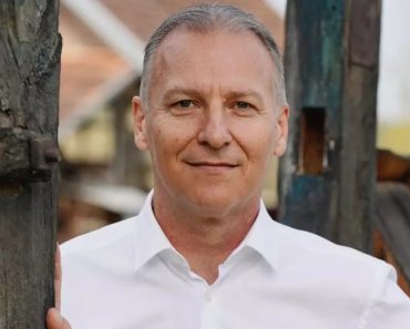 Artist de muzică populară, în vizorul DNA. Percheziții într-un dosar de corupție și spălare de bani