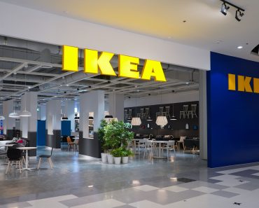 Metoda prin care o angajată IKEA a furat din magazin produse în valoare de 130.000 de euro: „A devenit ceva obișnuit”