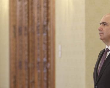 Singurul ministru PSD care i-a lăsat un mesaj lui Bolojan când a semnat demisia: „Trebuie să păstrăm o urmă de decență”