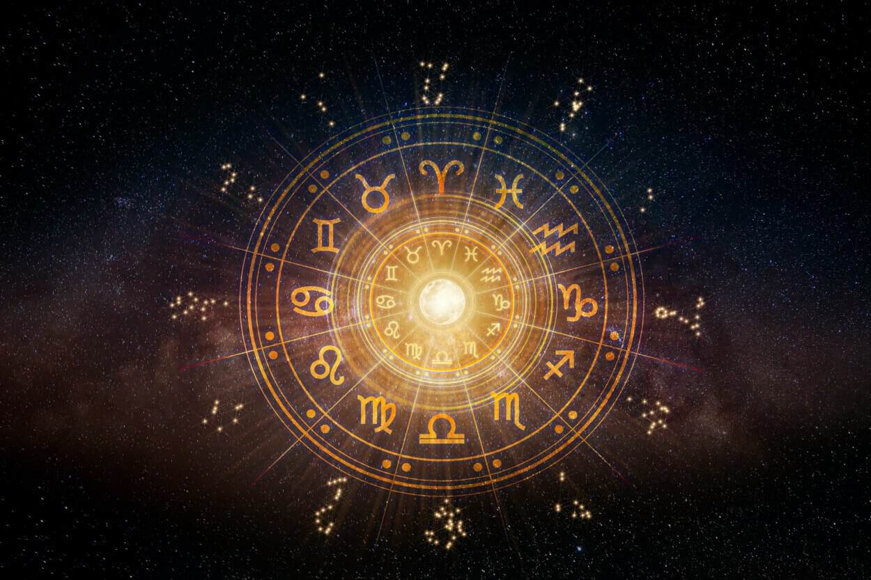 Horoscop 26 aprilie. Taurii primesc o veste bună, Scorpionii găsesc rezolvarea la o problemă veche