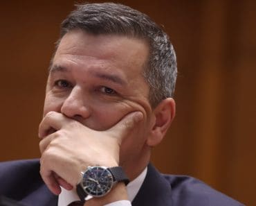 Consilier BNR: Cu greu ar fi putut găsi PSD un moment mai nenorocit pentru a risca un haos de proporții în România