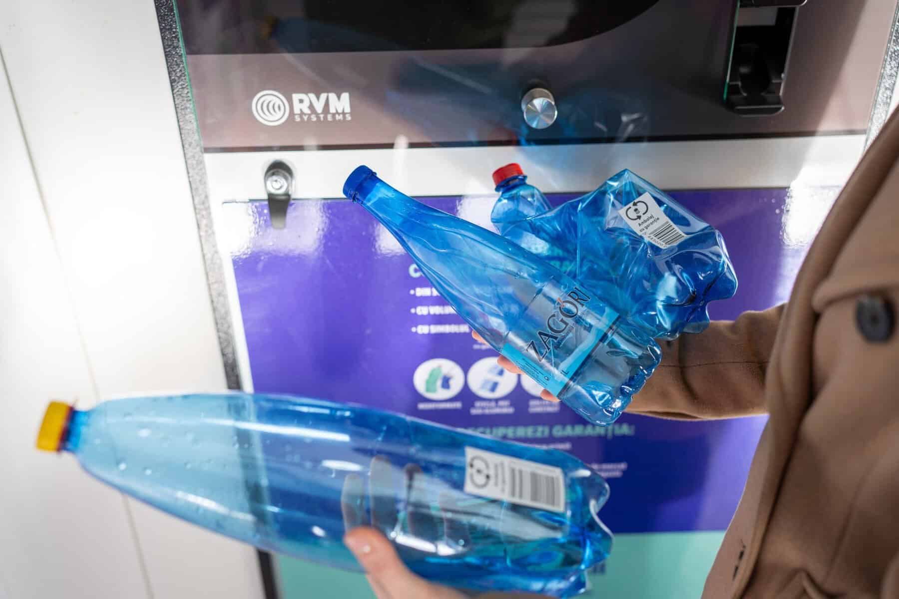 Ce poți face cu bidoanele de cinci litri? Nu se reciclează prin sistemul SGR