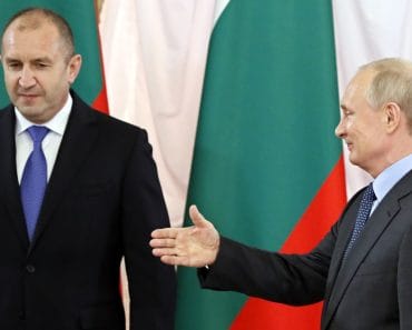 De ce noul lider al Bulgariei, „provincialul” Rumen Radev, s-ar putea, totuși, să nu devină noul „cal troian” al lui Vladimir Putin