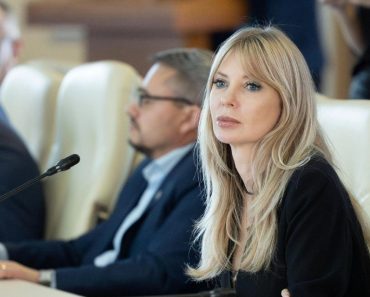 PSD îi cere demisia Victoriei Stoiciu din Parlament, după ce a plecat din partid. Replica senatoarei pentru Sorin Grindeanu