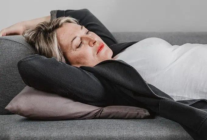 Casa ta te poate îmbătrâni emoțional. 6 lucruri care îți consumă energia zilnic fără să știi