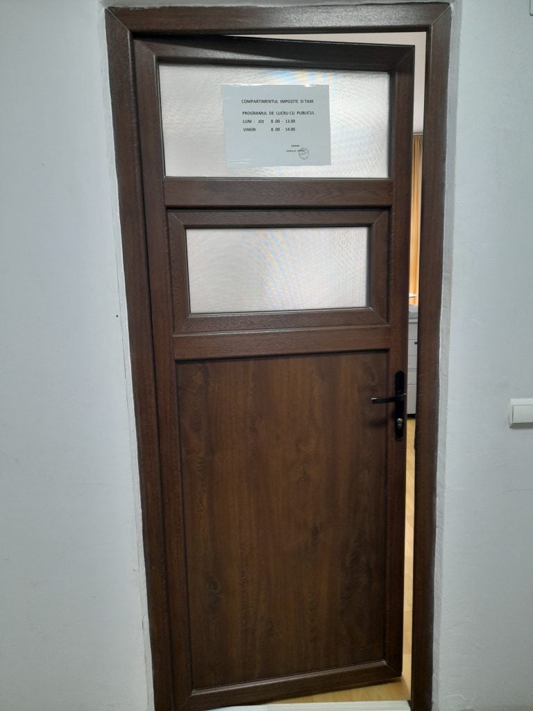 Primaria Slanic: Apel pentru contribuabili: Achitați taxele și impozitele locale!  Încheierea oricărei tranzacții se va putea face numai după plata tuturor obligațiilor către bugetul local