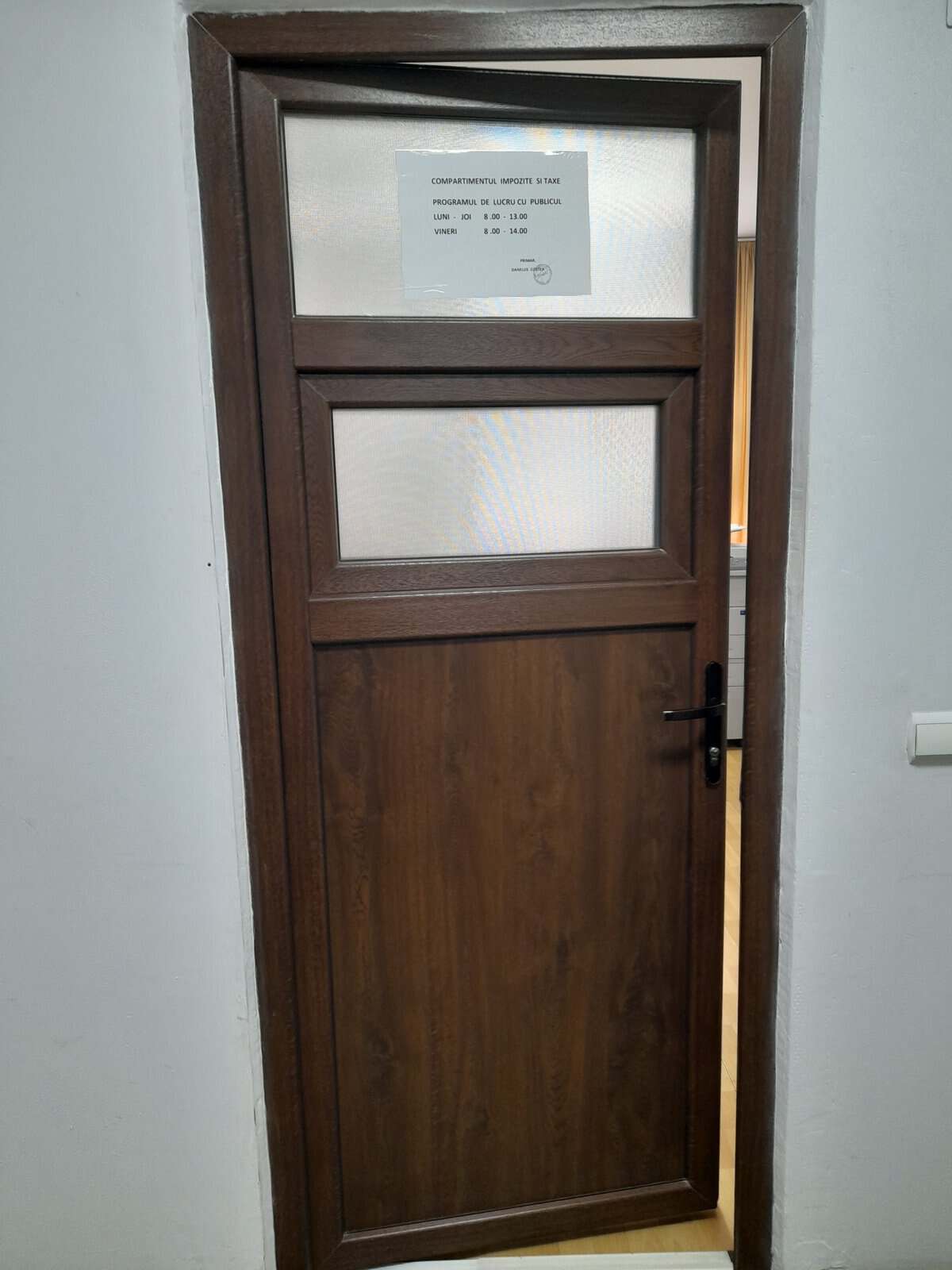 Primaria Slanic: Apel pentru contribuabili: Achitați taxele și impozitele locale!  Încheierea oricărei tranzacții se va putea face numai după plata tuturor obligațiilor către bugetul local