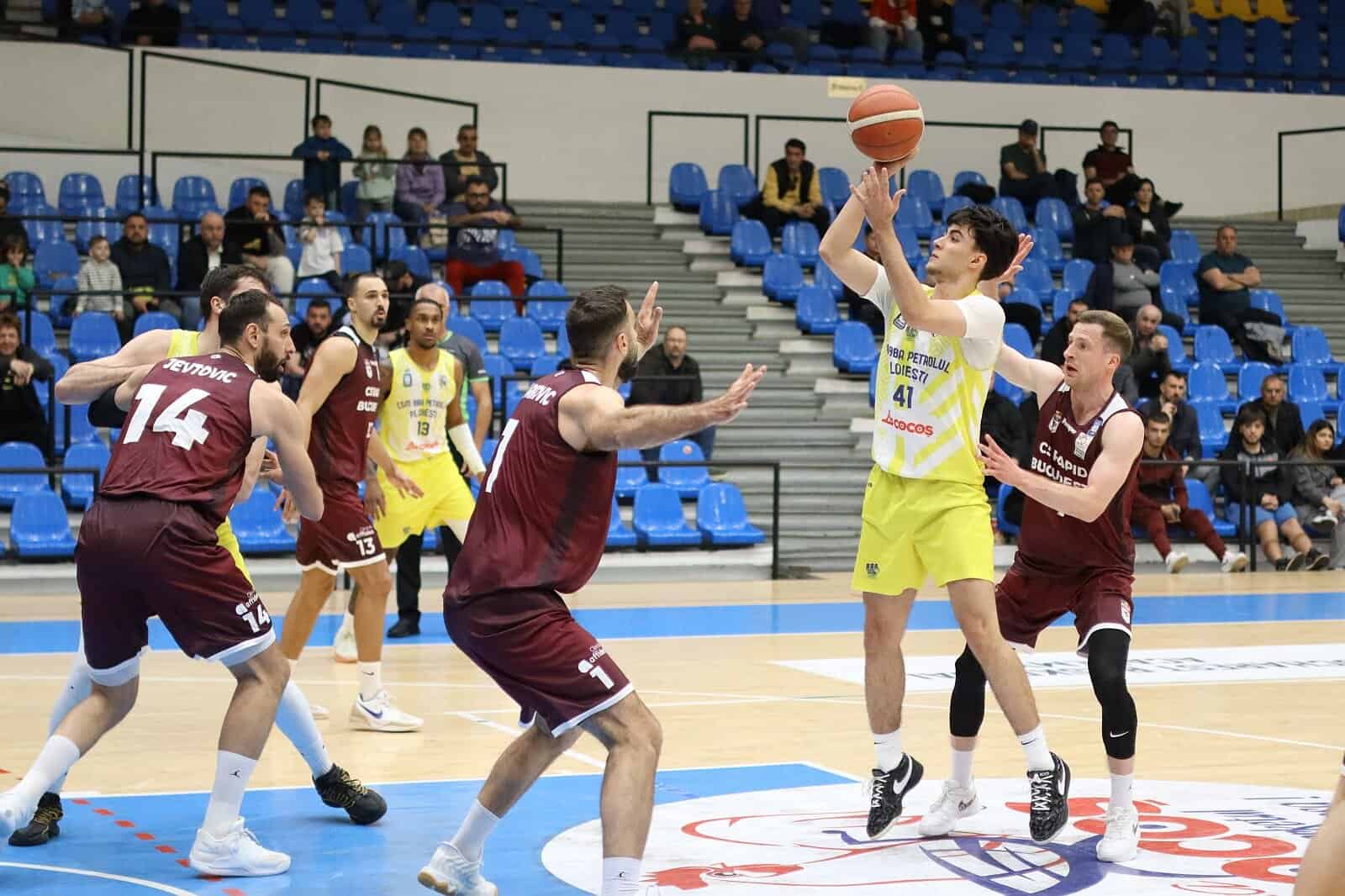 Petrolul a amânat revanșa împotriva Rapidului