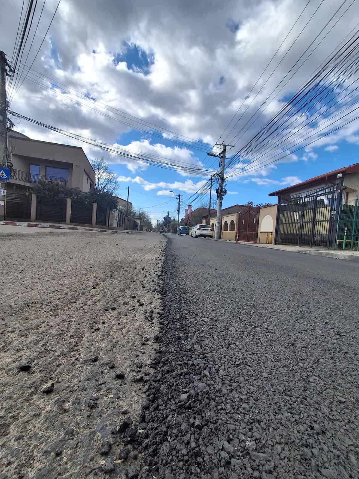 Primarul Mihai Polițeanu: Dacă ne ajută vremea și nu plouă, joi se finalizează asfaltarea pe Bobâlna