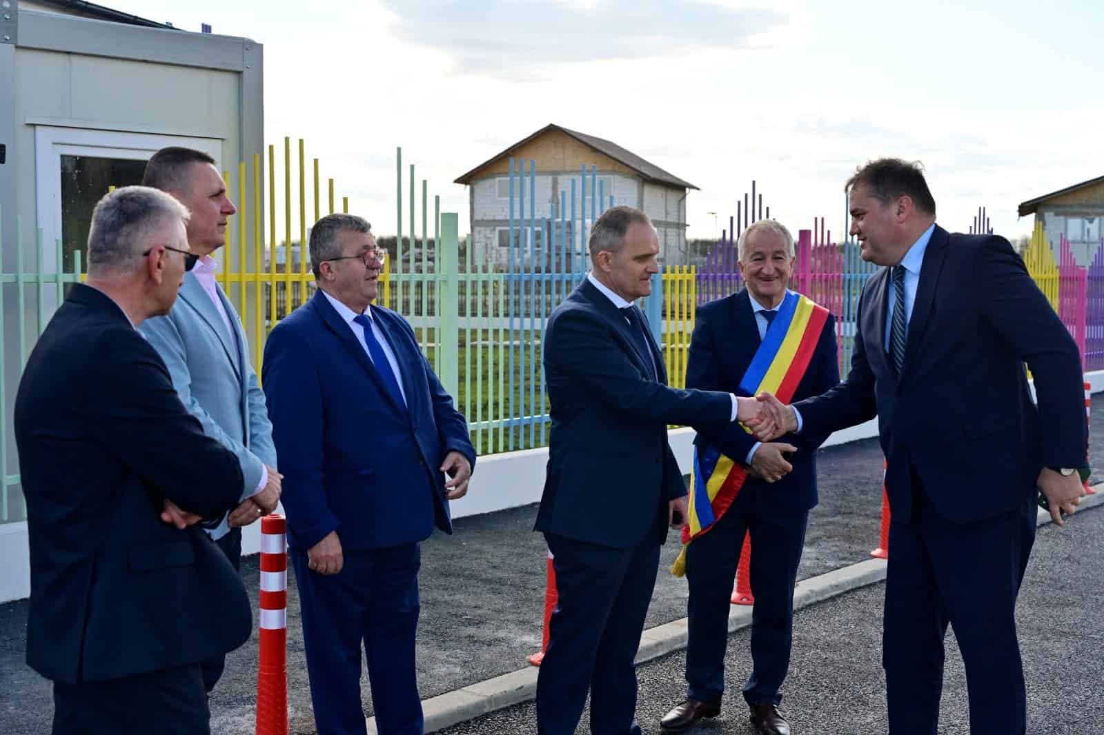A fost inaugurată noua creșă din Bucov, a patra unitate realizată în Prahova prin Programul „Sfânta Ana”