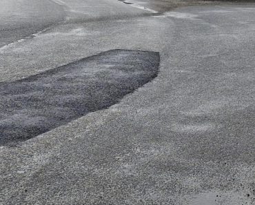 Lucrări de reparații pe giratoriul suspendat de pe DJ102