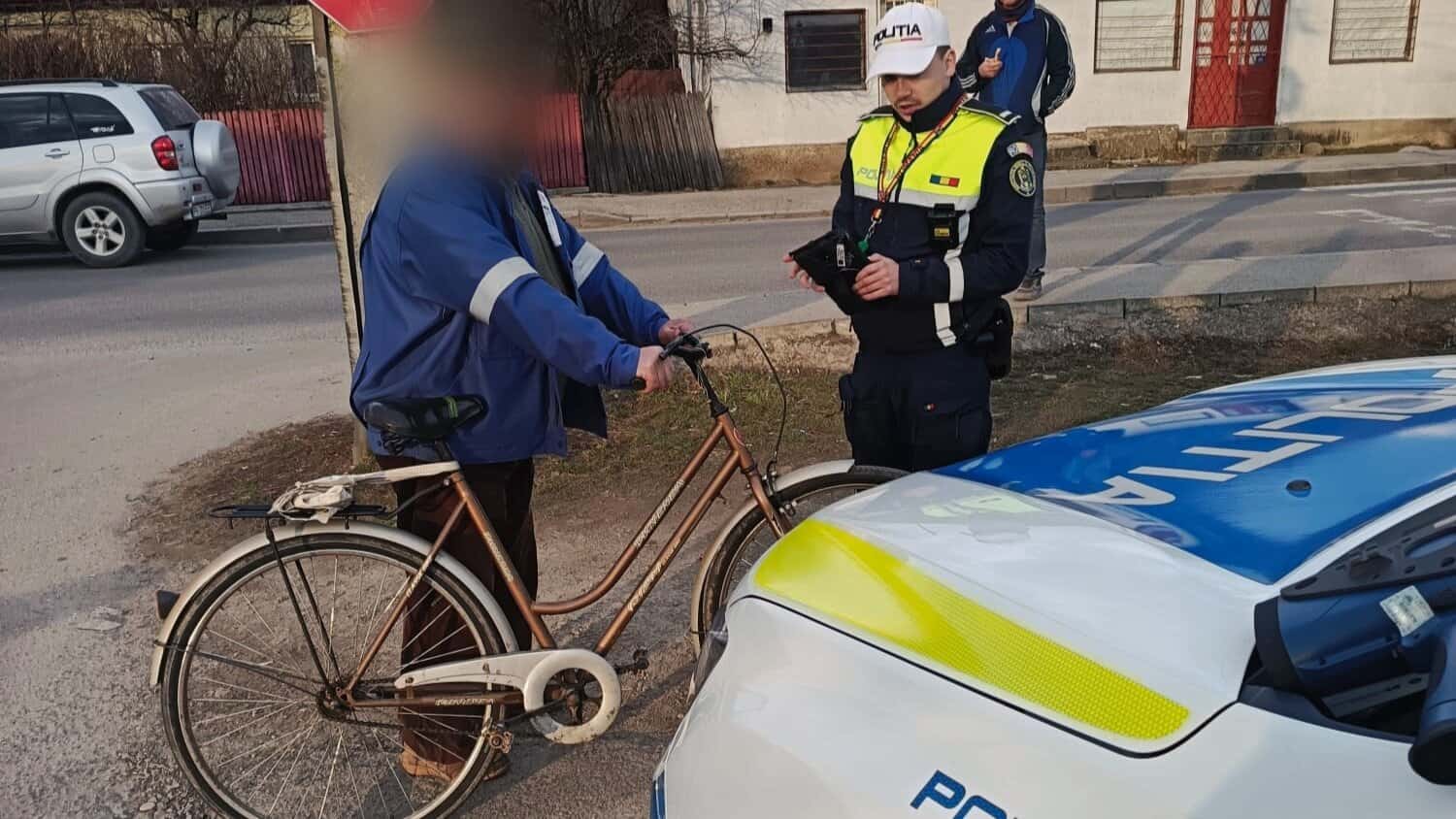 Haos! Aproape 3000 de pietoni și bicicliști sancționați pentru nerespectarea regulilor de circulație, în Prahova