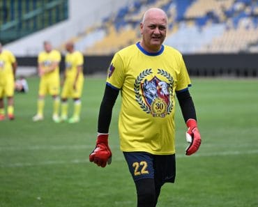 După Fane Preda vine tare Fane Rădulescu! A semnat “portarul-penalti”!