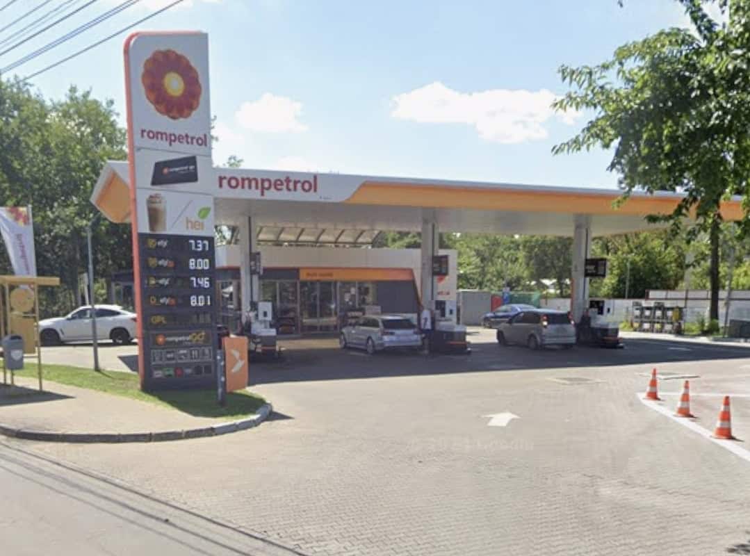 JAF LA DRUMUL MARE: Ploieștenii, SUFOCAȚI de impozite, în timp ce bezinăriile Rompetrol plătesc 3 LEI pe metru pătrat! JAF LA DRUMUL MARE: Ploieștenii, SUFOCAȚI de impozite, în timp ce bezinăriile Rompetrol plătesc 3 LEI pe metru pătrat!