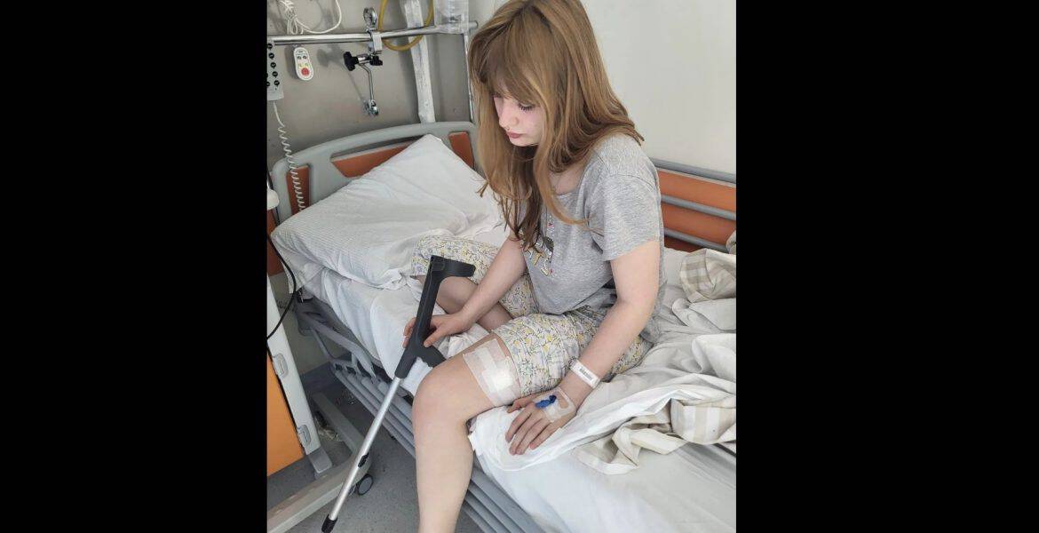 Adolescentă de 15 ani din Câmpina, diagnosticată cu o formă rară de cancer, are nevoie urgentă de ajutor