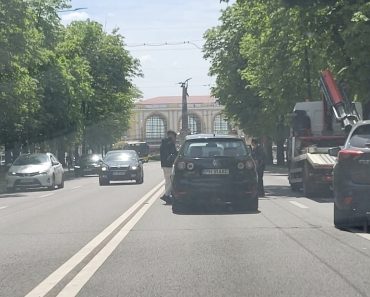 Accident cu trei mașini pe Bulevard, aproape de Gara de Sud