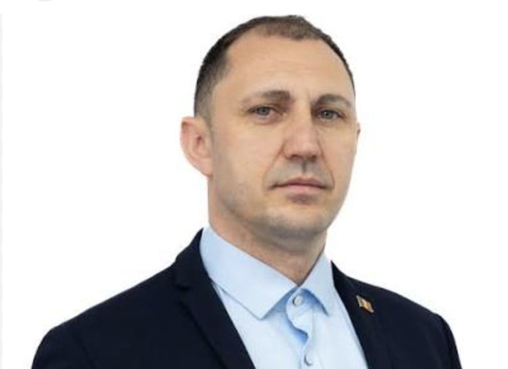 E OFICIAL/ Lucian Moise (USR) este noul subprefect al Prahovei, după demisia lui Mircea Tănase