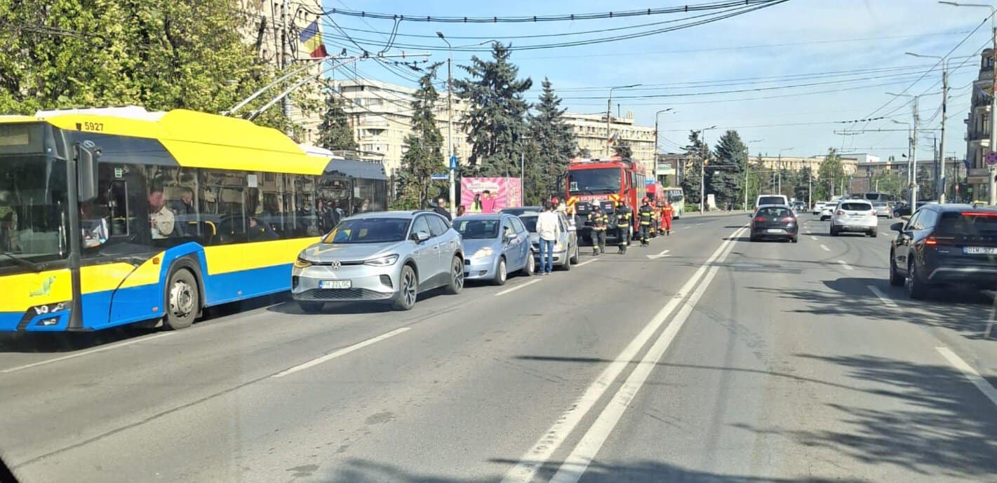 FOTO: Accident în centrul Ploieștiului. Patru mașini implicate