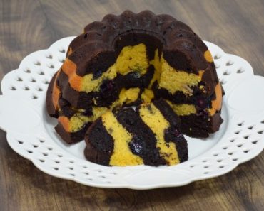 Chec cu dovleac, nuci si afine – Reteta rapida si gustoasa