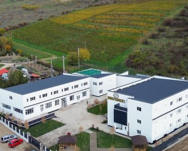 La Clinica Independent, tratăm dependența de alcool, droguri și jocuri de noroc prin programe personalizate, adaptate fiecărui pacient