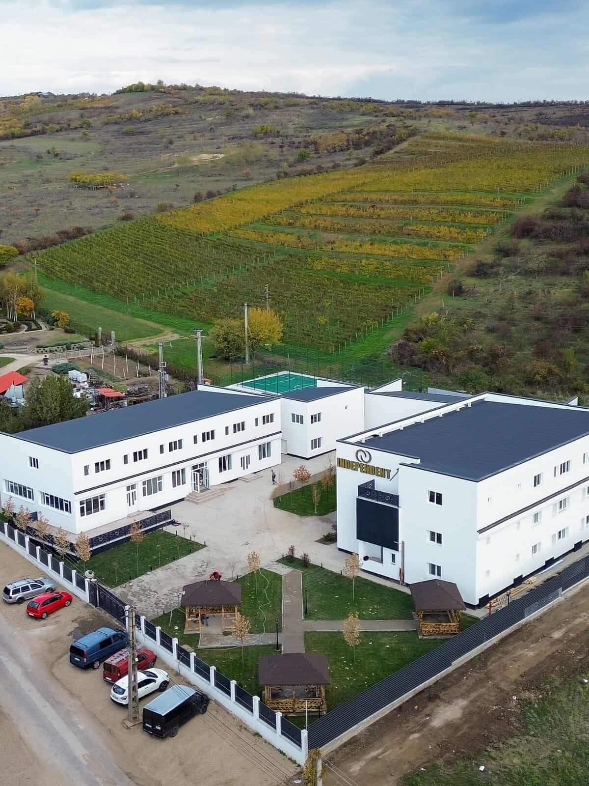 La Clinica Independent, tratăm dependența de alcool, droguri și jocuri de noroc prin programe personalizate, adaptate fiecărui pacient