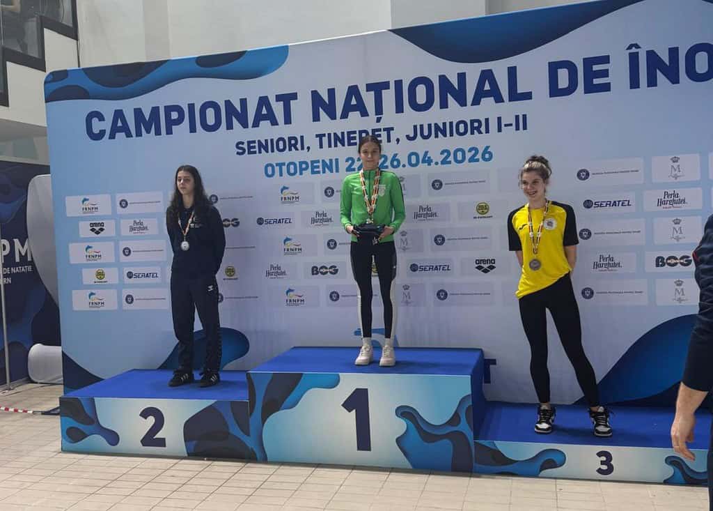 E literă de lege la înot! A “tocit” podiumul de premiere