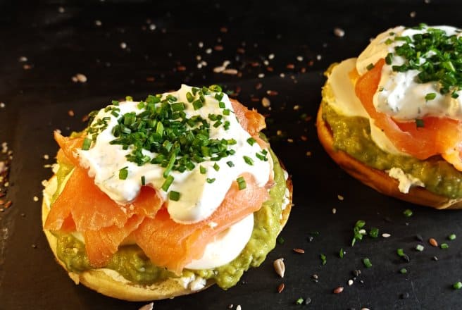 Mic dejun cu ouă și somon – Rapid și gustos