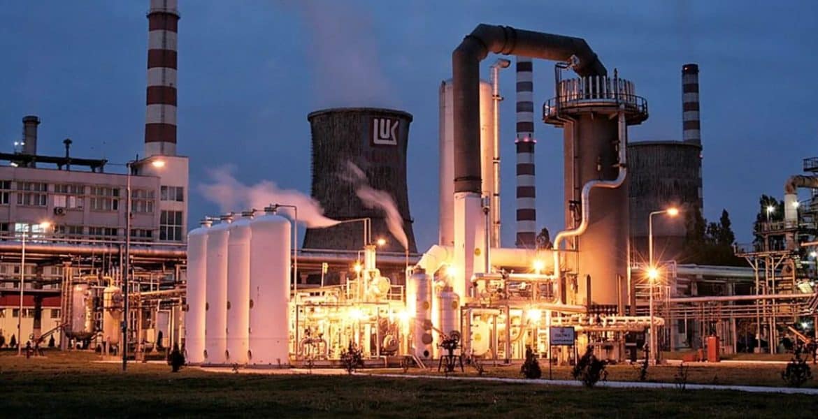 Anunțul momentului, în plină criză energetică, făcut de ministrul Bogdan Ivan: „Rafinăria Petrotel va putea să funcționeze, din nou, în 45 de zile”