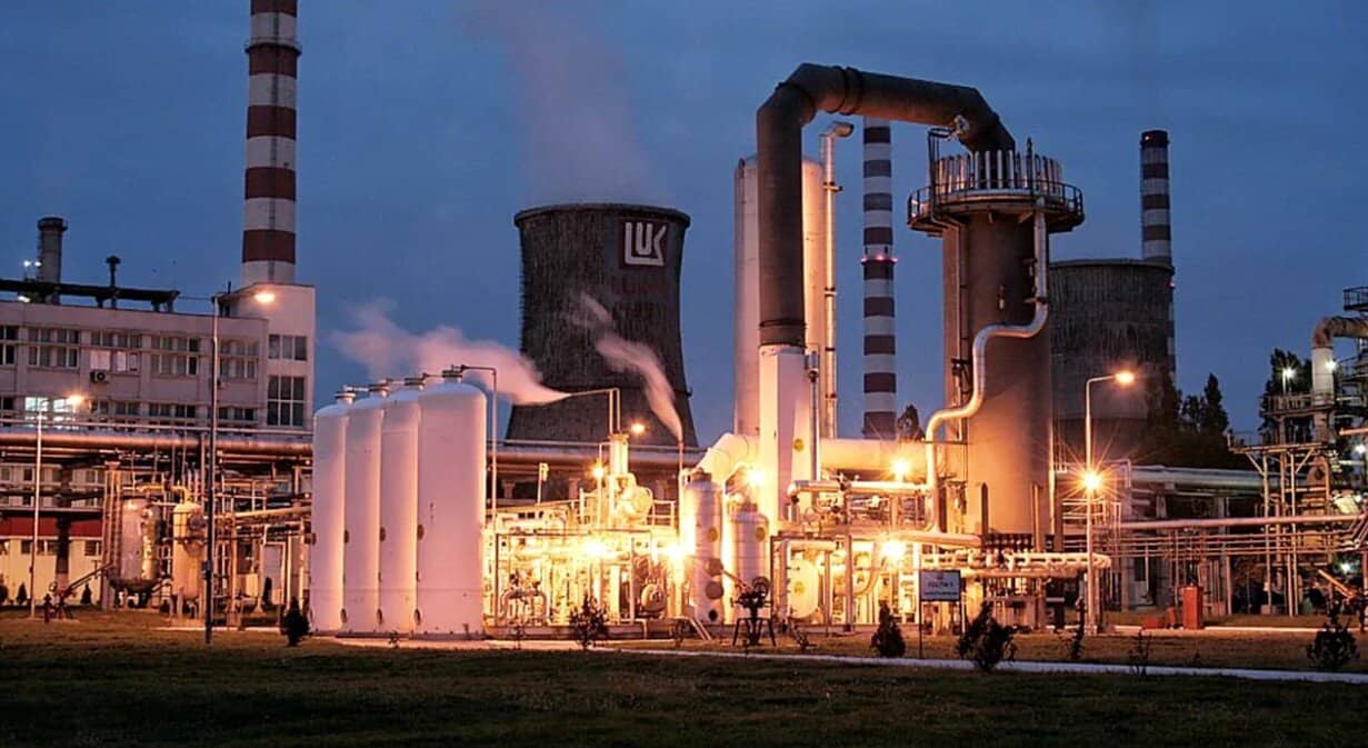 Anunțul momentului, în plină criză energetică, făcut de ministrul Bogdan Ivan: „Rafinăria Petrotel va putea să funcționeze, din nou, în 45 de zile”