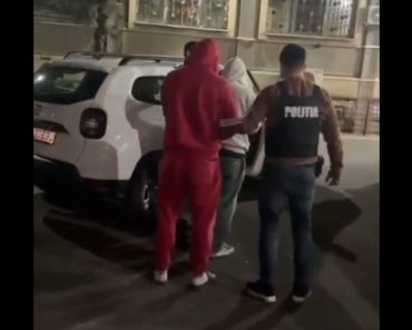 VIDEO: Doi bărbați care au spart o casă din Ploiești au fost reținuți